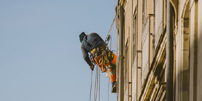 Travaux de bâtiment en hauteur